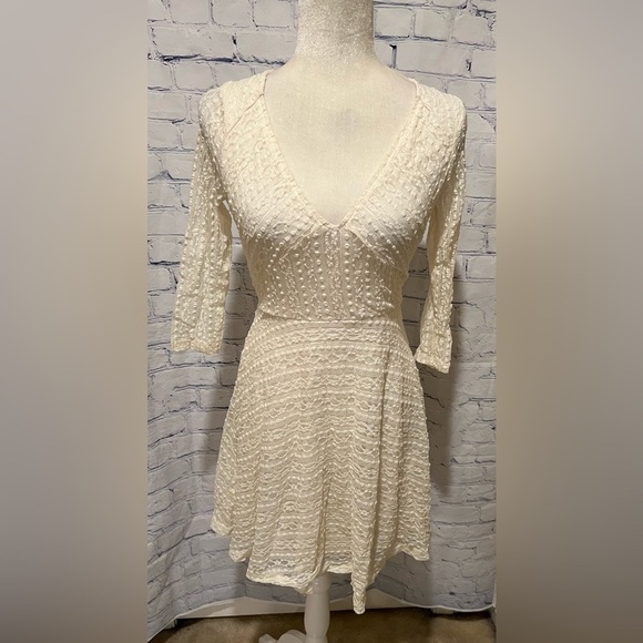 Lush cream Lace Fit and Flare Dress medium - Picture 1 of 5
